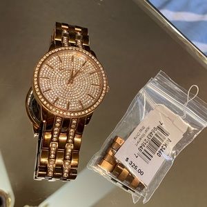 MICHAEL KORS ROSE GOLD WATCH